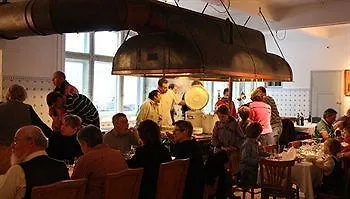 Hotell Kurhaus 2*
