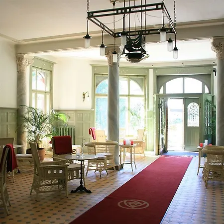 Kurhaus 2*