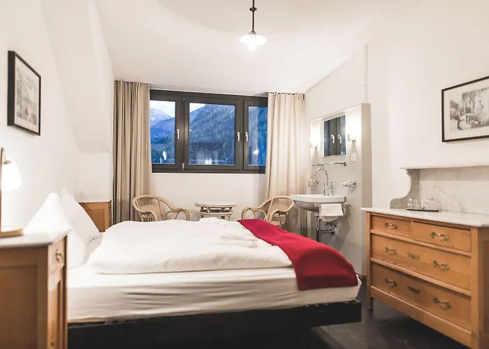 Kurhaus Otel Bergün