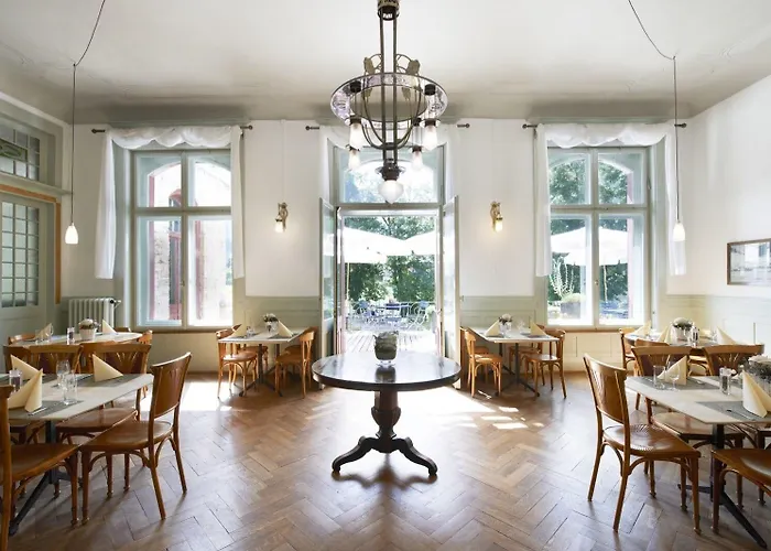 Kurhaus Hotel 2*