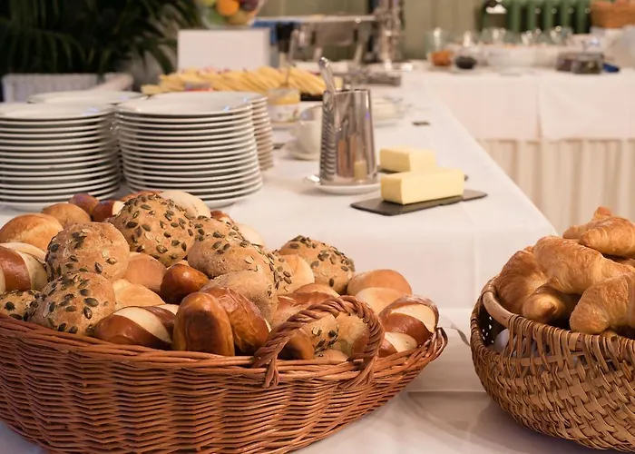 Kurhaus Hotel 2*