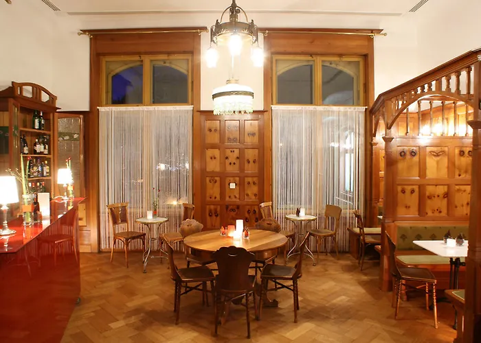 Kurhaus Otel Bergün